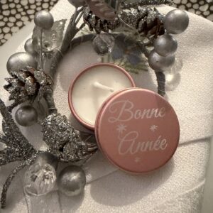 Gravure laser personnalisée sur boite en métal, bois et cuir objet cadeau